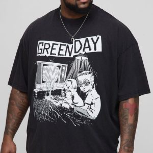 Plus Oversized Green Day License Acid Wash Print T-Shirt