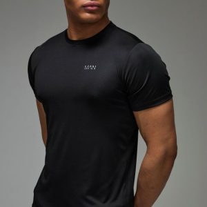 Man Active Lightweight Regular Fit Gusset T-shirt