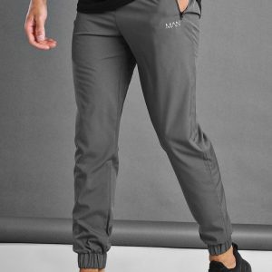 Man Active Workout Tapered Sweatpants