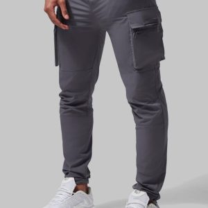 Man Active Lightweight Tapered Cargo Sweatpants