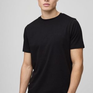 MAN. Slim Basic T-Shirt